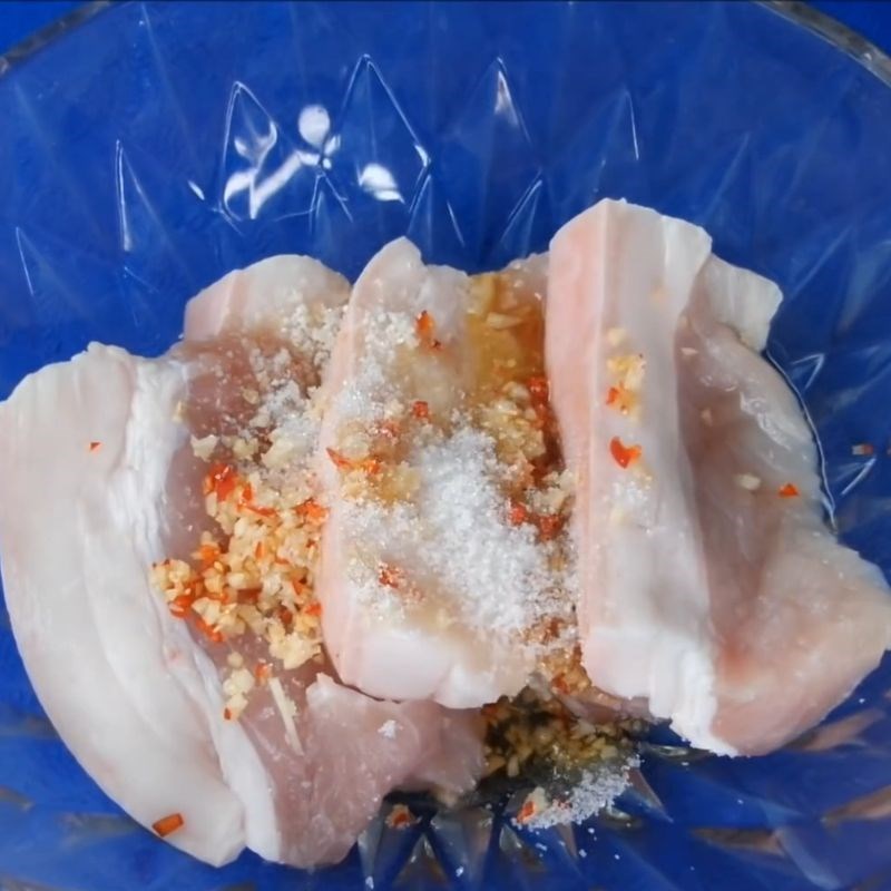 Bước 2 Ướp thịt ba rọi cơm âm phủ