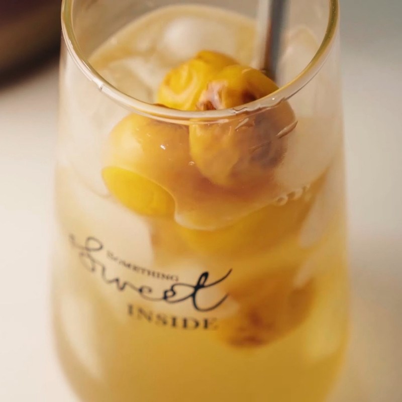 Bước 3 Cách pha nước mơ ngâm giải khát Nước mơ ngâm