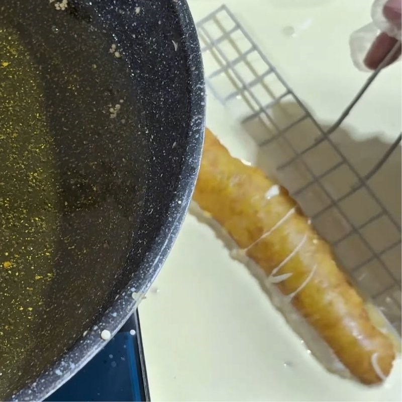 Bước 4 Cách rán bánh chuối phồng giòn Bánh chuối chiên phồng ruột