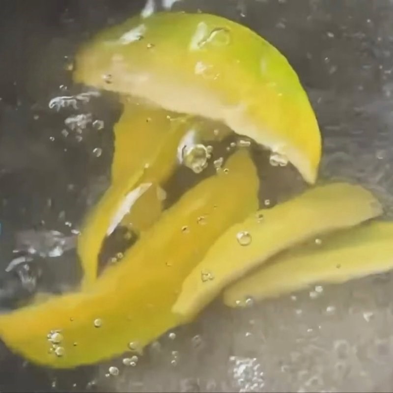 Bước 3 Chần phèn chua Ô mai khế