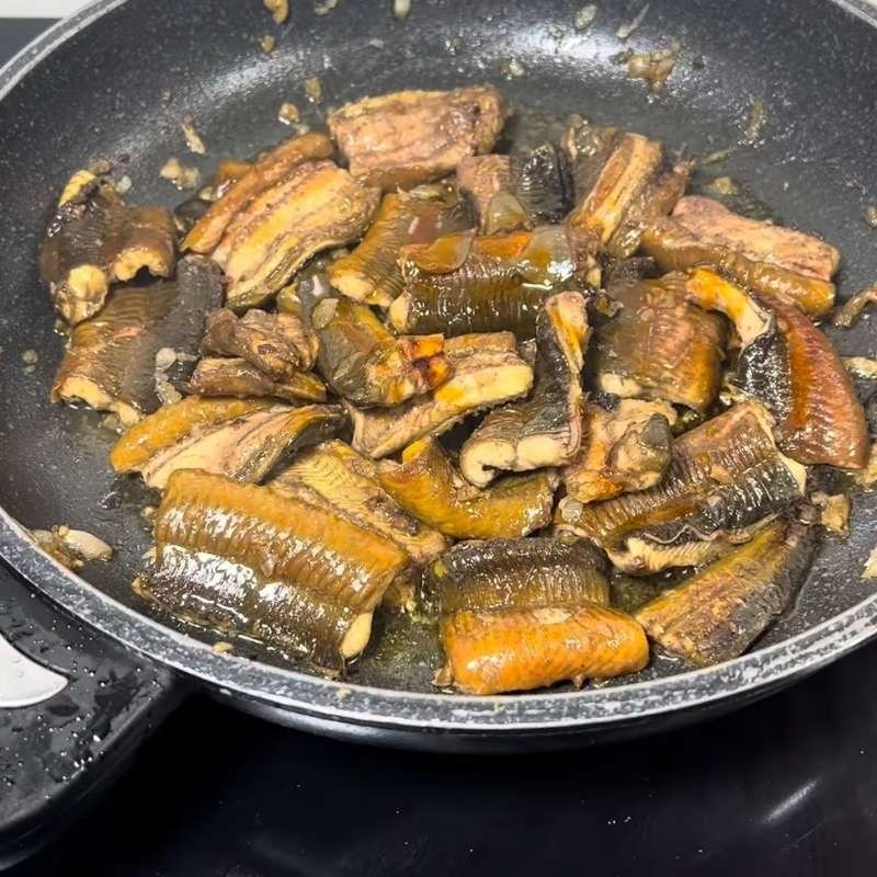 Bước 5 Chế biến lươn giòn và lươn mềm Miến lươn Nghệ An