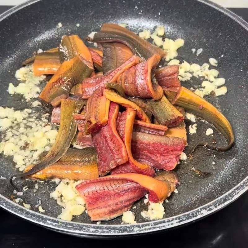 Bước 5 Chế biến lươn giòn và lươn mềm Miến lươn Nghệ An