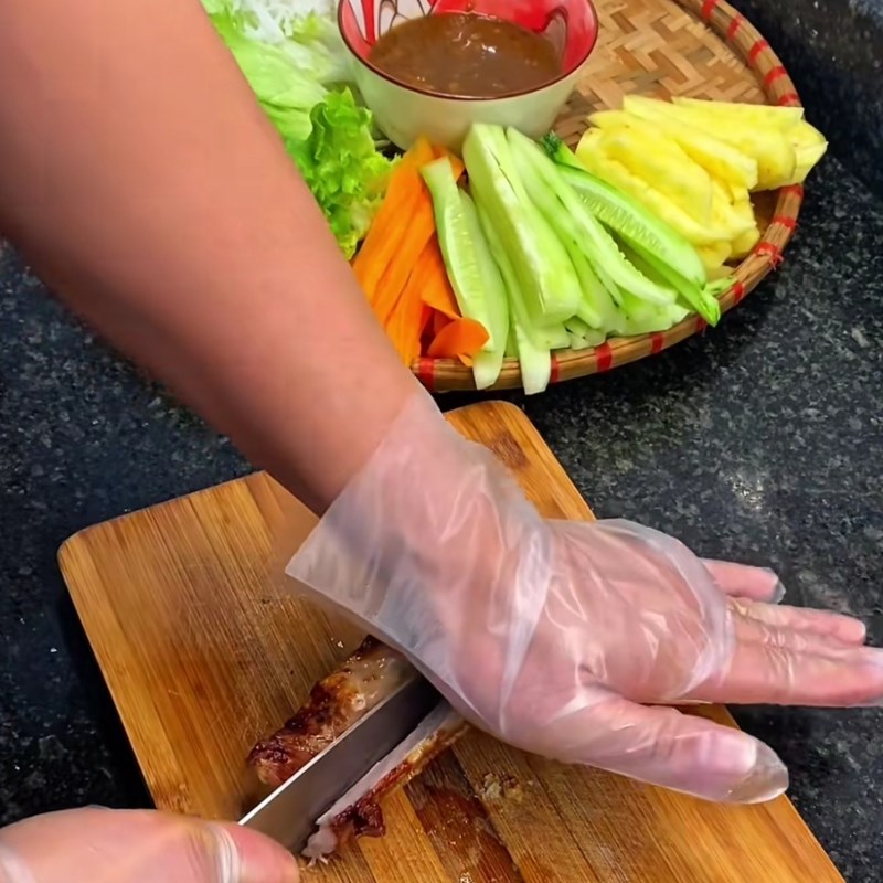 Bước 4 Chuẩn bị rau củ và hoàn thiện Bánh tráng heo quay