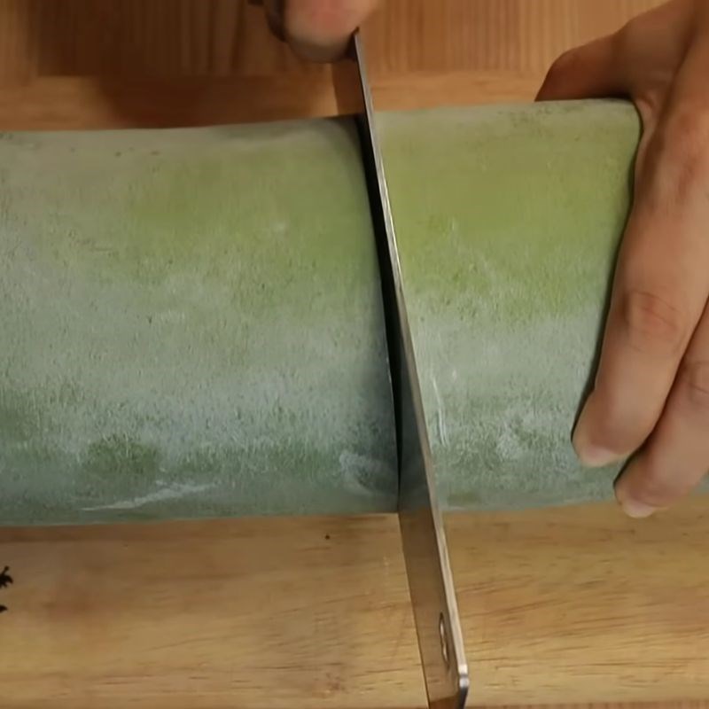 Bước 1 Chuẩn bị và sơ chế bí đao khô nước sâm bí đao