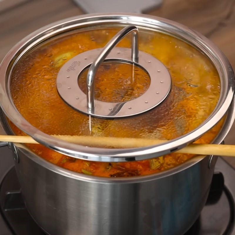 Bước 4 Hầm mềm bò Cách nấu bò kho truyền thống