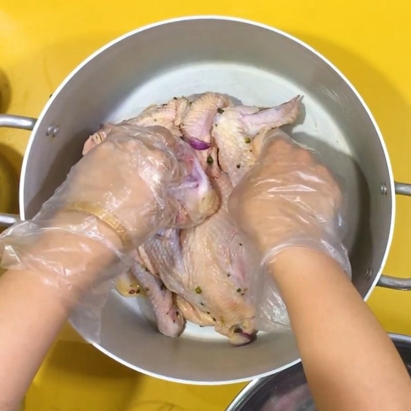 Bước 3 Hấp gà Gà hấp tiêu xanh