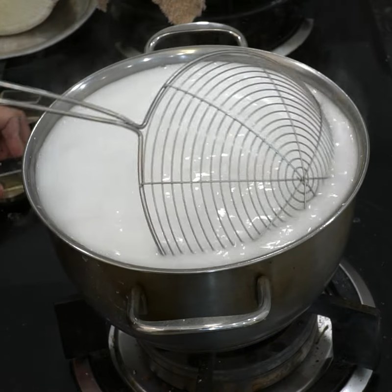 Bước 5 Hoàn thiện món bánh canh bột xắt miền Tây Bánh canh bột xắt miền Tây