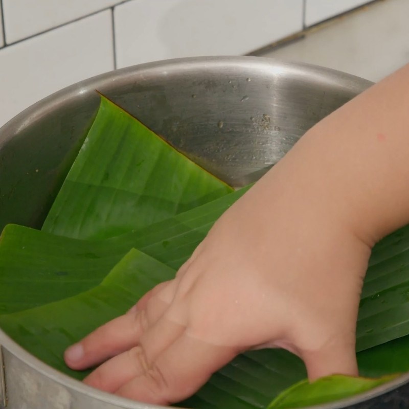 Bước 3 Kho thịt với nước dừa Thịt kho nước dừa miền Bắc