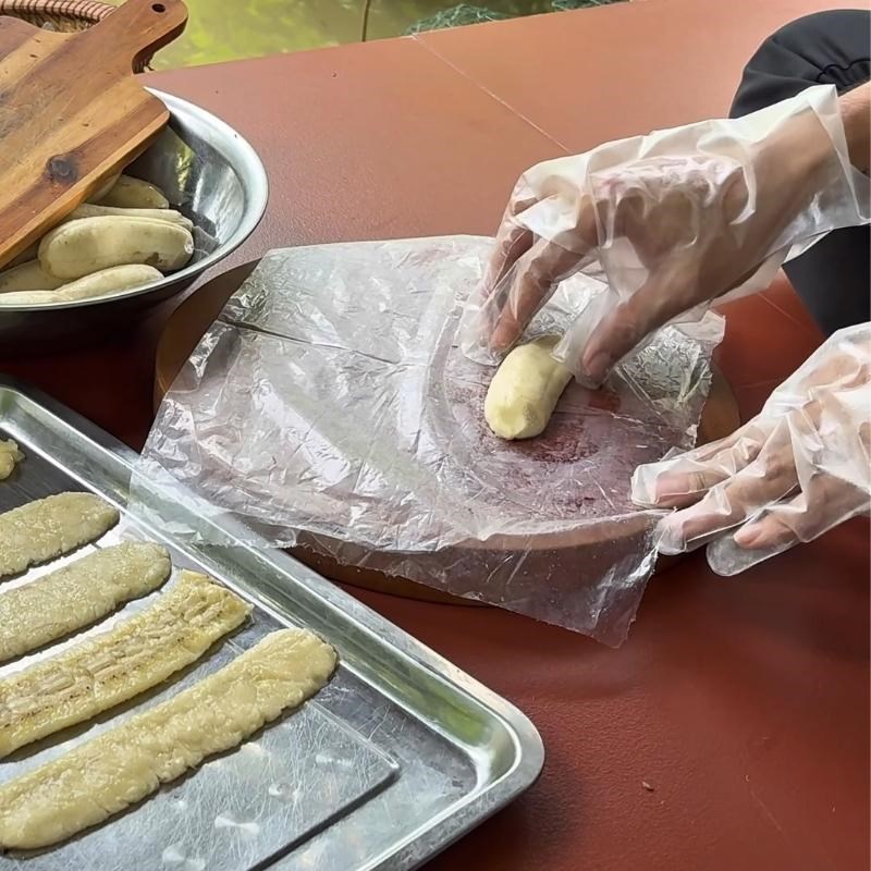 Bước 3 Kỹ thuật ép chuối tạo hình Bánh chuối chiên phồng ruột