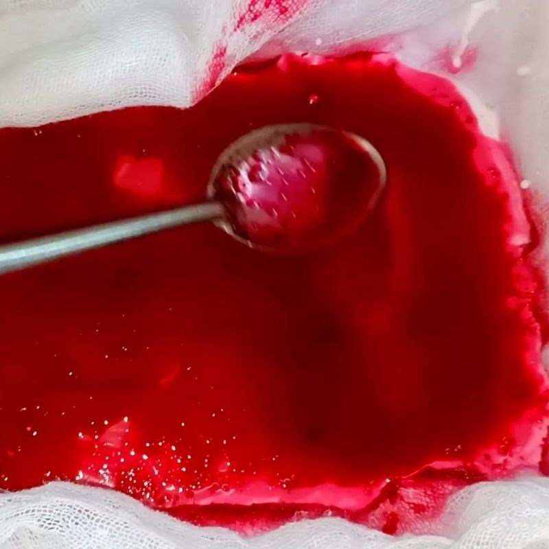 Bước 1 Làm hạt lựu từ bột năng Chè xoa xoa hạt lựu