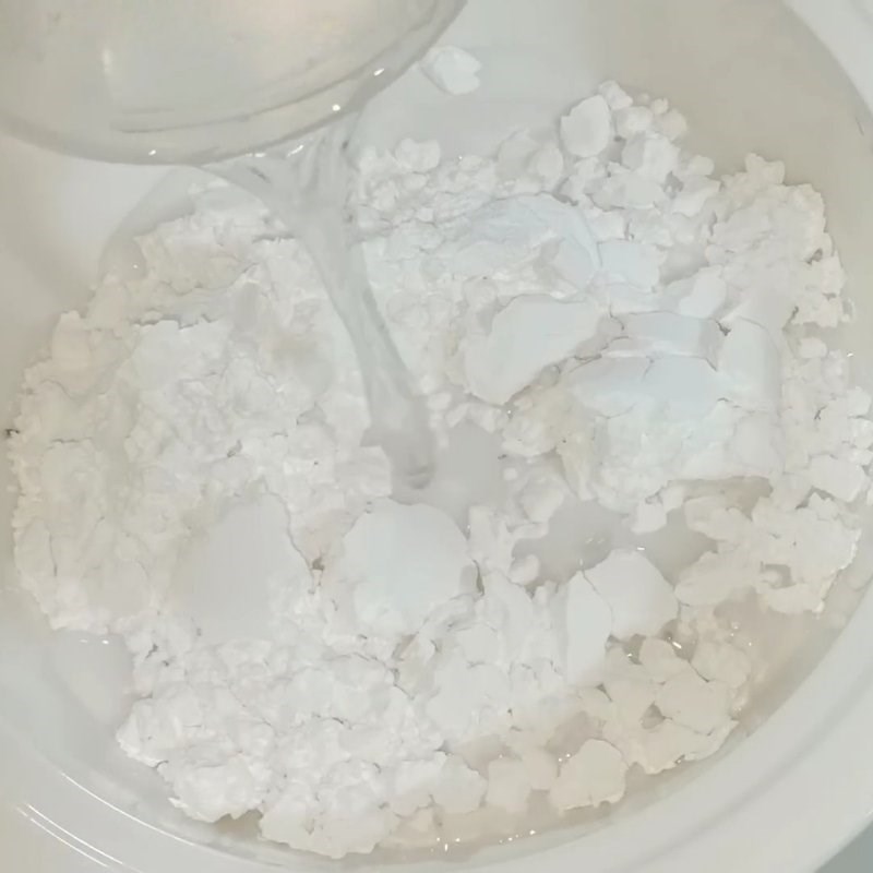 Bước 1 Làm hạt lựu từ bột năng Chè xoa xoa hạt lựu