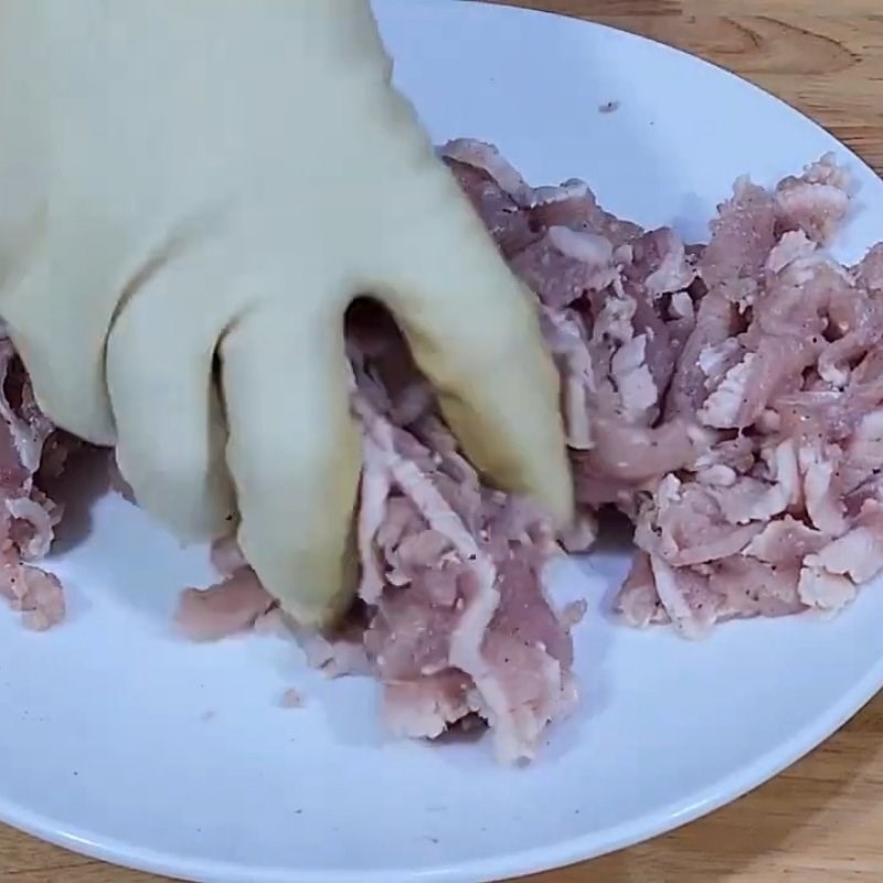 Bước 3 Làm thịt lợn bóp tái chanh Thịt lợn tái chanh