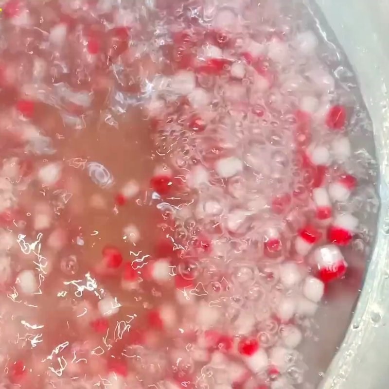 Bước 2 Luộc hạt lựu Chè xoa xoa hạt lựu