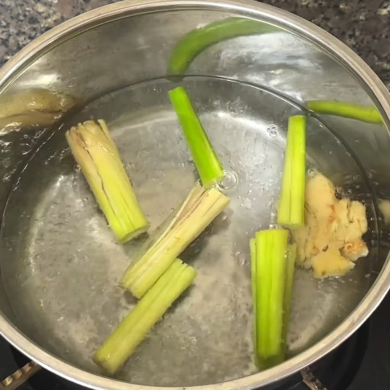 Bước 2 Luộc và khêu thịt ốc Bồng khoai nấu ốc