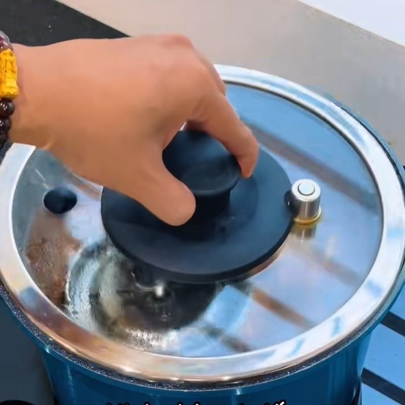 Bước 5 Nấu nước dùng bún ốc Liễu Châu bún ốc liễu châu