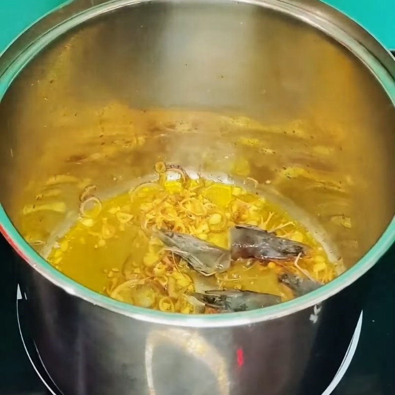 Bước 1 Nấu nước dùng Bánh canh bề bề