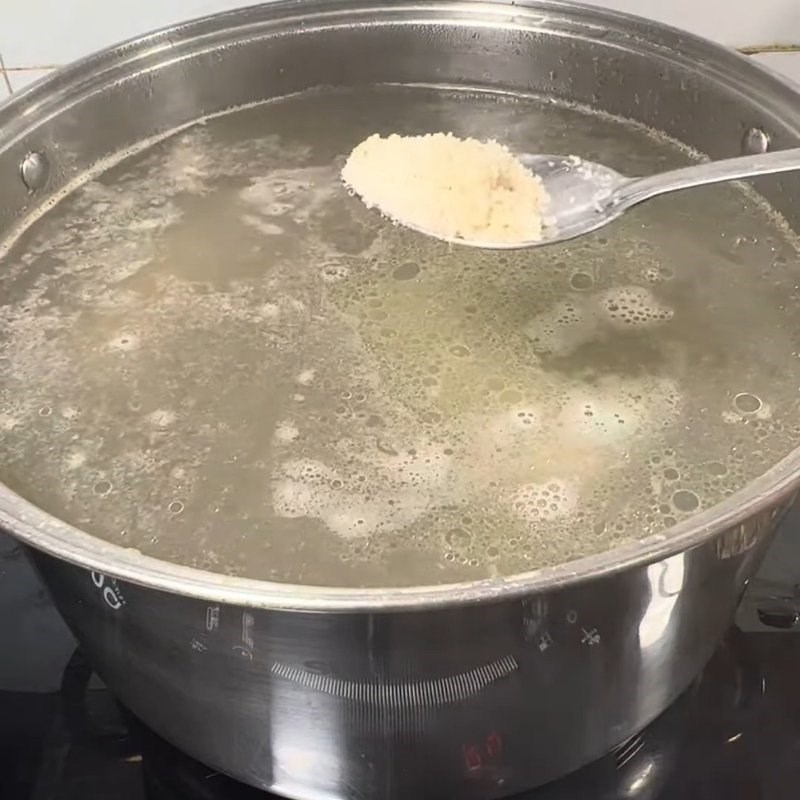 Bước 3 Nêm gia vị cho nồi nước dùng Miến lươn Nghệ An