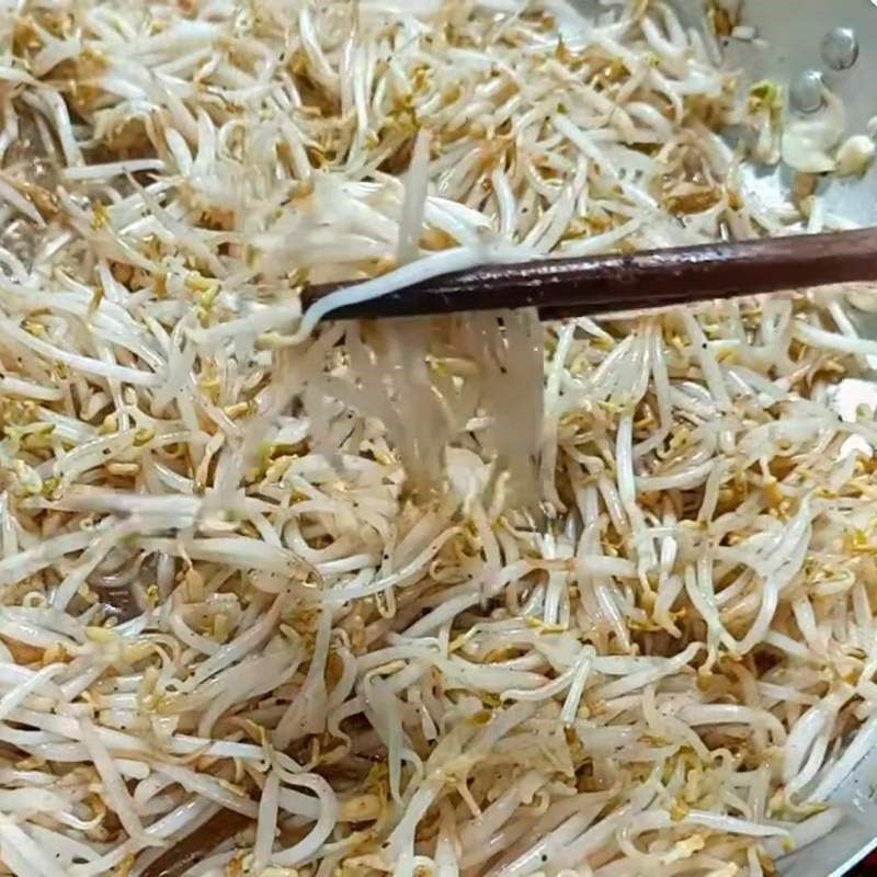 Bước 3 Nêm nếm gia vị giá xào hẹ