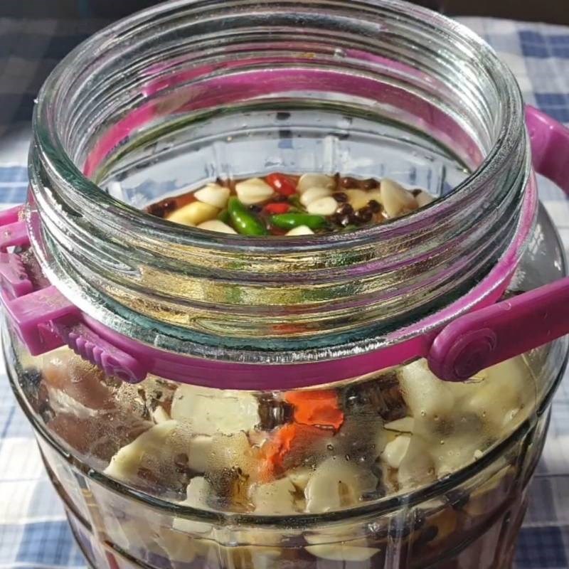 Bước 5 Ngâm thịt vào nước mắm Tai heo cuộn bắp bò ngâm mắm