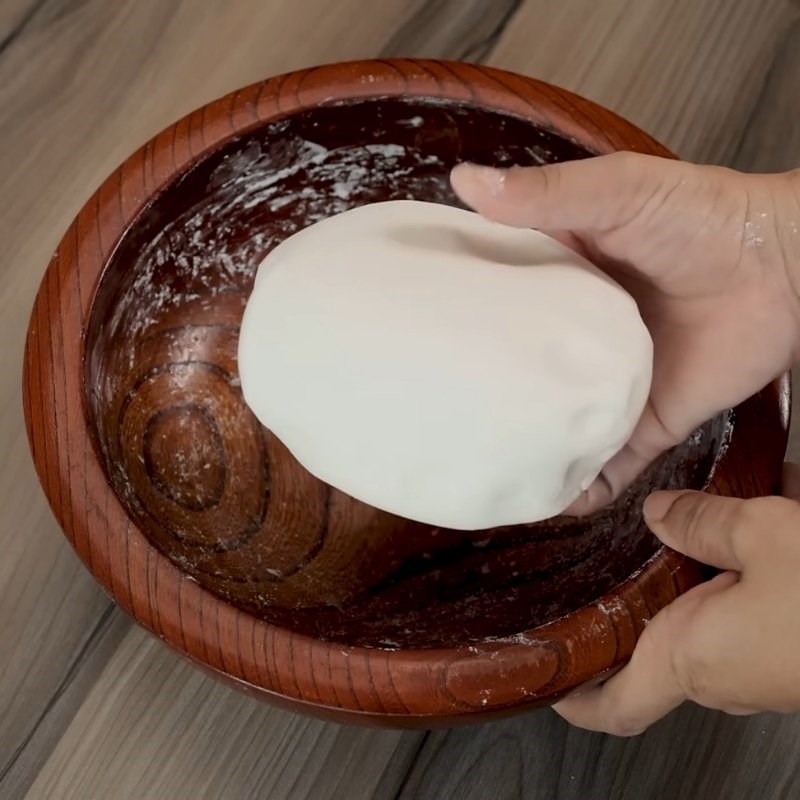 Bước 1 Nhồi bột (Lấy trùng bột) Bánh trôi nước