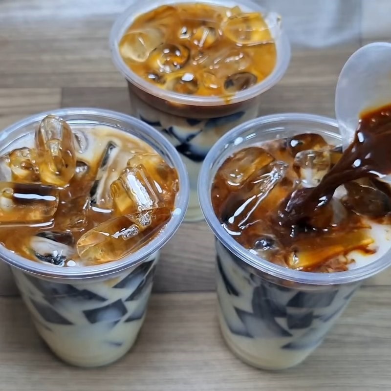 Bước 6 Pha chế sữa tươi cà phê sương sáo Cà phê sữa tươi sương sáo