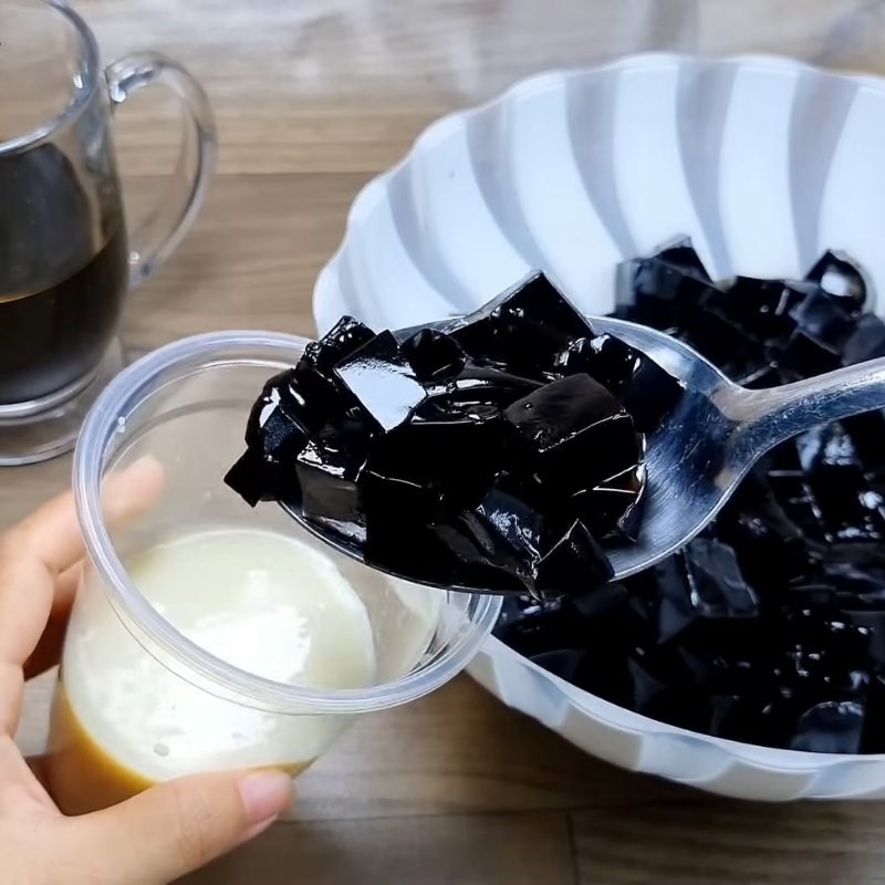 Bước 6 Pha chế sữa tươi cà phê sương sáo Cà phê sữa tươi sương sáo