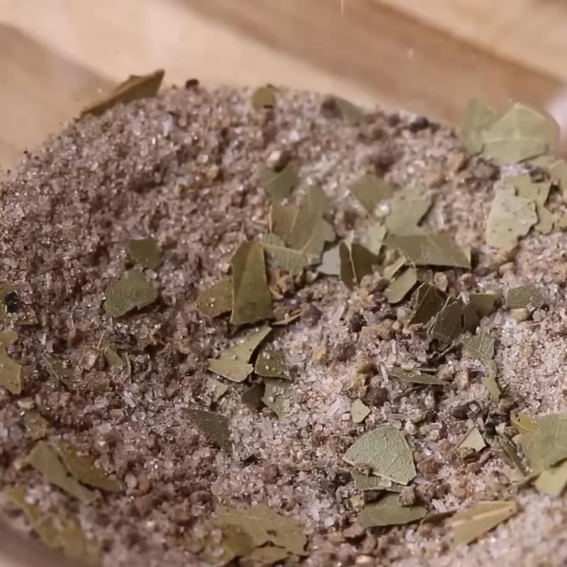 Bước 2 Pha muối ướp vịt đậm đà vịt quay tiêu