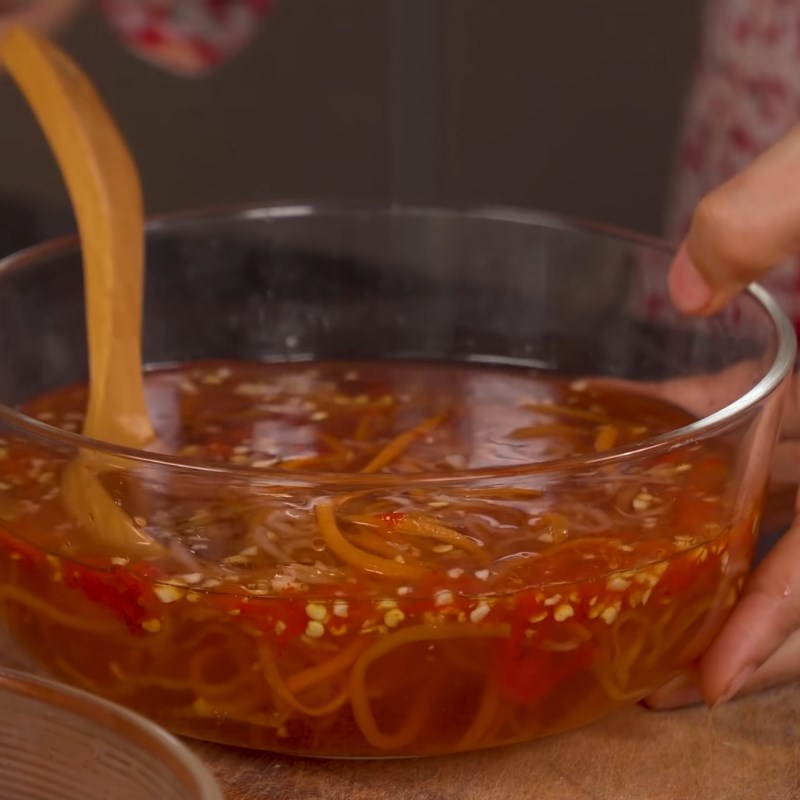 Bước 4 Pha nước chấm và chuẩn bị rau sống Bánh khọt miền Tây