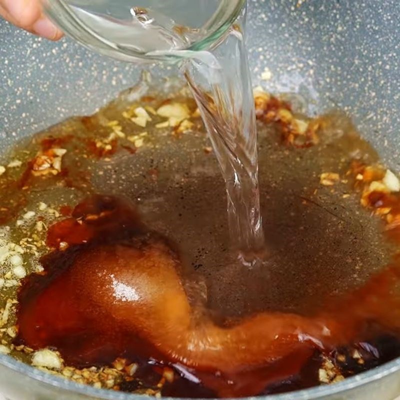 Bước 2 Pha nước xốt trộn miến đậm đà Miến trộn thập cẩm