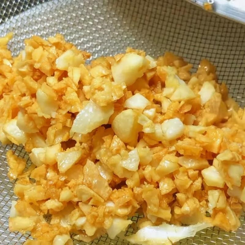 Bước 1 Phi tỏi thơm lừng Mắm me "đa năng"