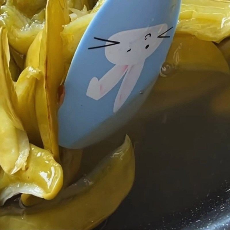 Bước 5 Sên khế xào đường lần 1 Ô mai khế