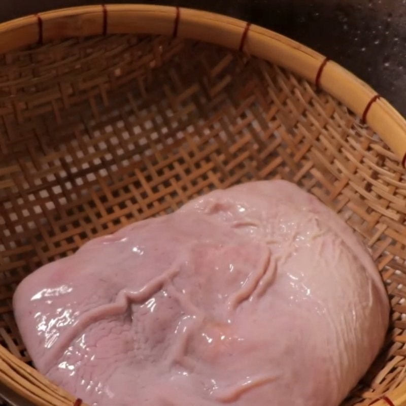 Bước 1 Sơ chế dạ dày Dạ dày kho tiêu