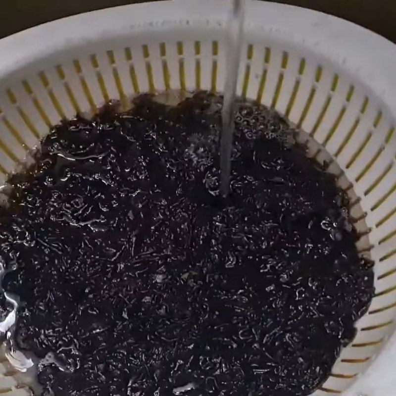 Bước 1 Sơ chế rong mứt Canh rong mứt nấu tôm tươi