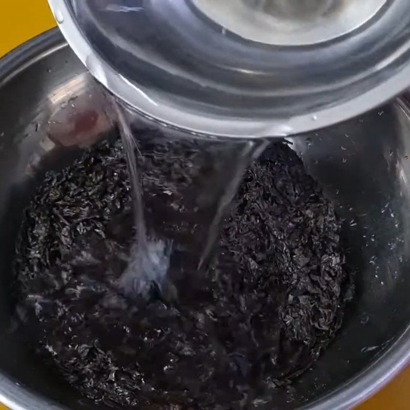 Bước 1 Sơ chế rong mứt Canh rong mứt nấu tôm tươi