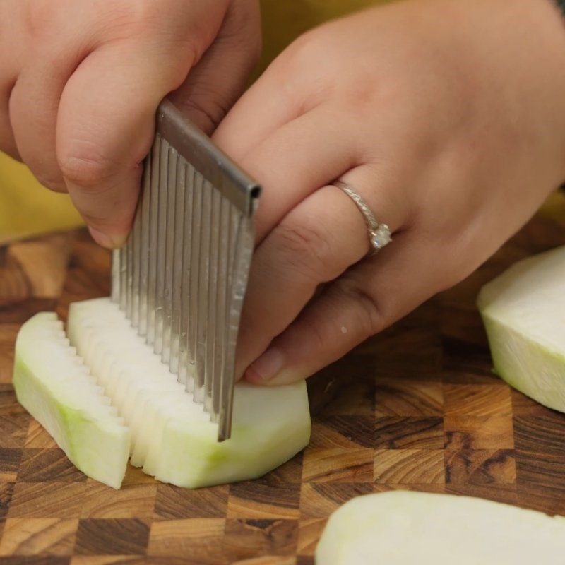 Bước 1 Sơ chế su hào Su hào luộc