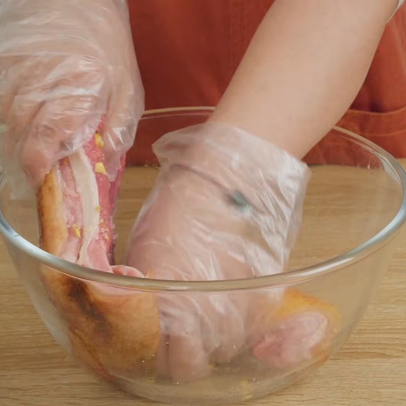 Bước 1 Sơ chế và khử mùi thịt bê tươi ngon Bê hấp tía tô