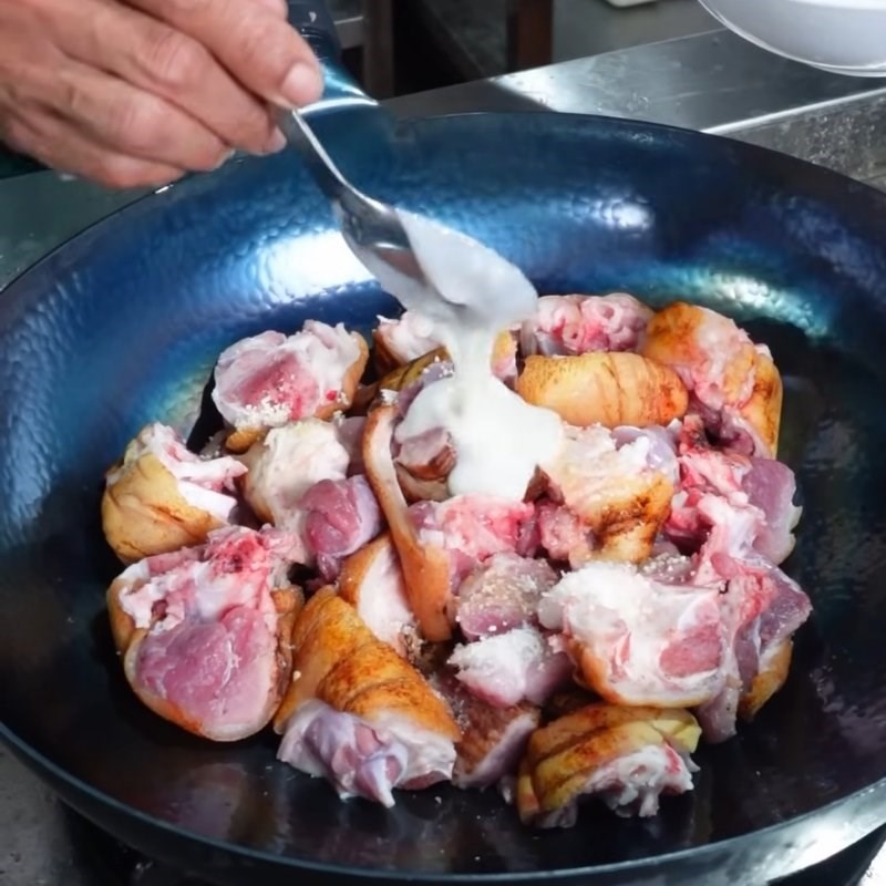 Bước 2 Tẩm ướp chân giò giả cầy Giò heo nấu giả cầy miền bắc