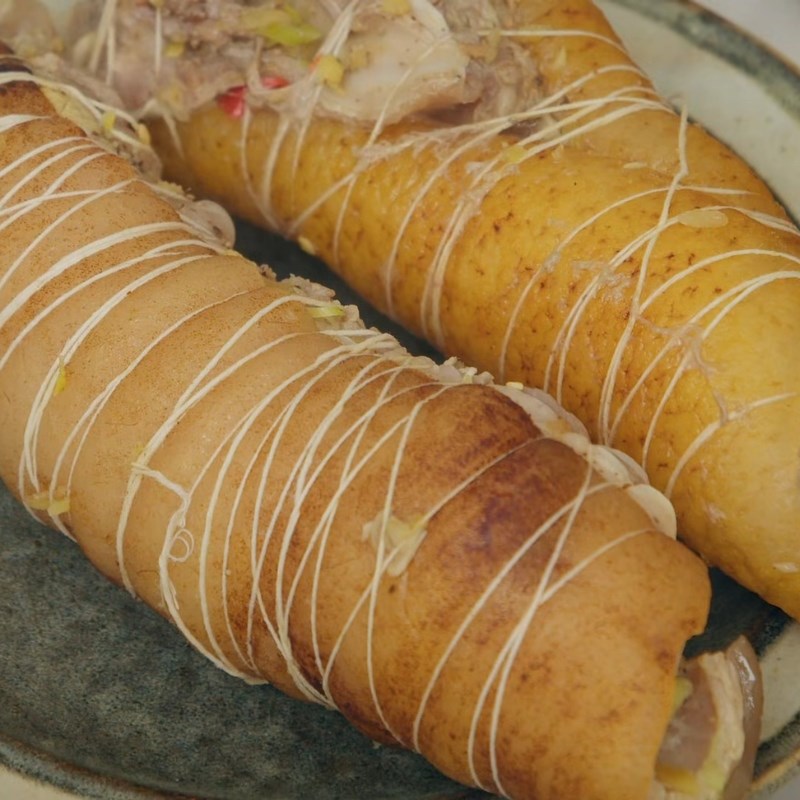 Bước 7 Thái thịt và trình bày thành phẩm Bê hấp tía tô