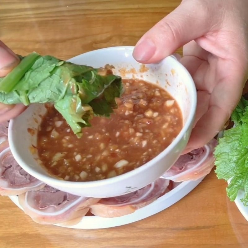 Bước 6 Thành phẩm Tai heo cuộn bắp bò ngâm mắm