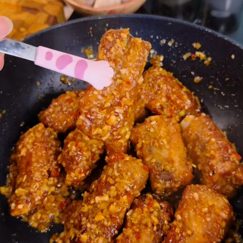 Bước 6 Thành phẩm Sườn chiên sả ớt