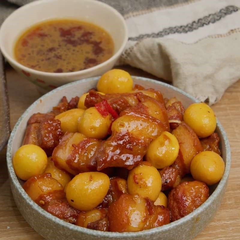 Bước 5 Thành phẩm Thịt kho nước dừa miền Bắc