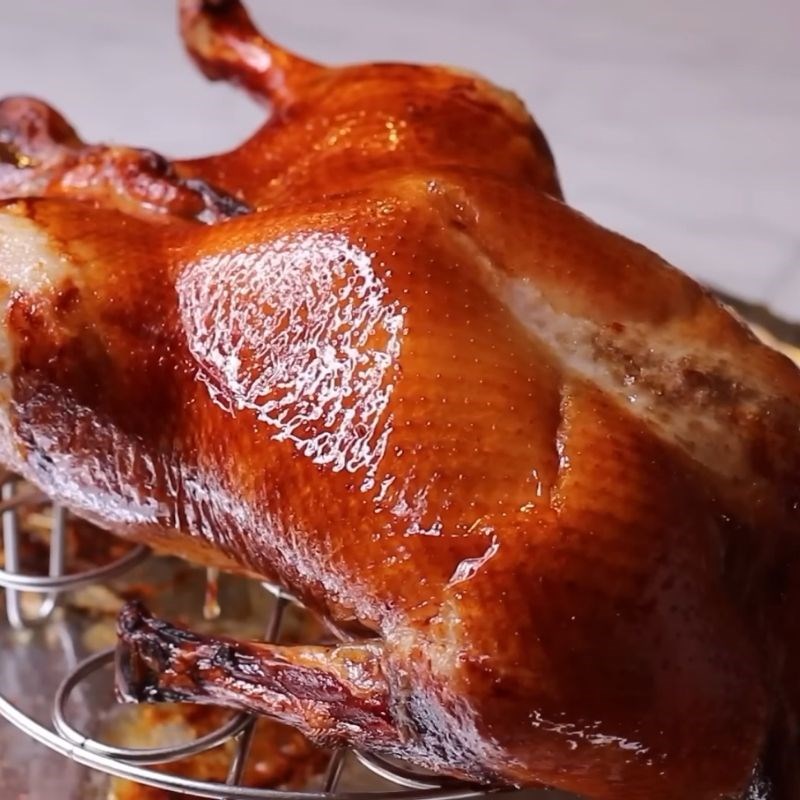 Bước 9 Thành phẩm vịt quay tiêu