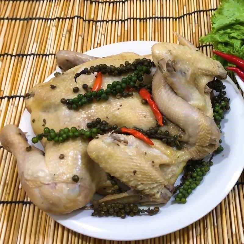 Bước 4 Thành phẩm Gà hấp tiêu xanh