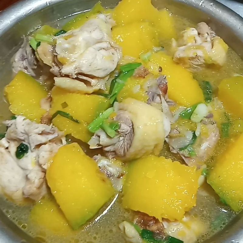 Bước 4 Thành phẩm Canh gà bí đỏ