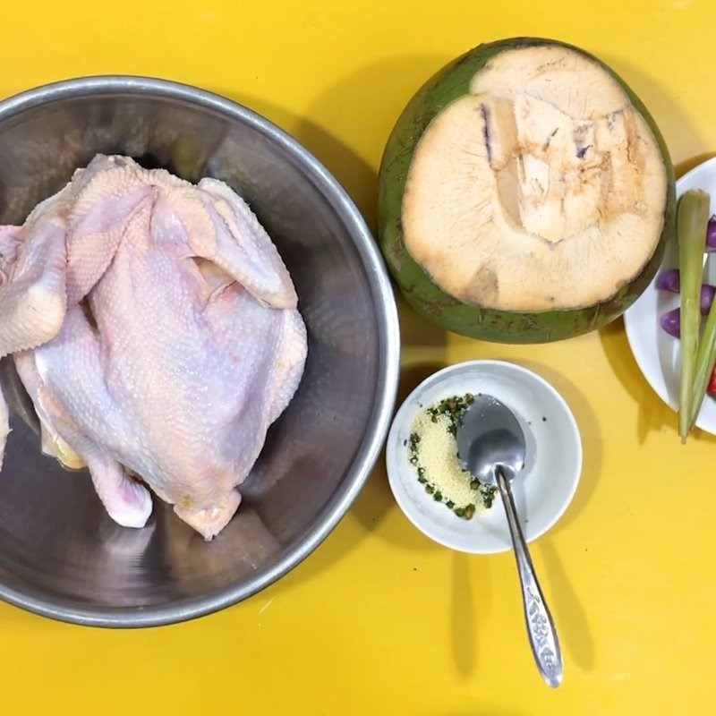 Bước 2 Ướp thịt gà Gà hấp tiêu xanh