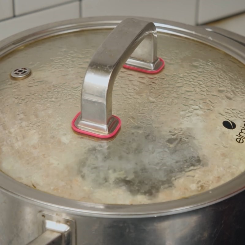 Bước 2 Đun riêu cua Cách nấu lẩu cua đồng miền bắc