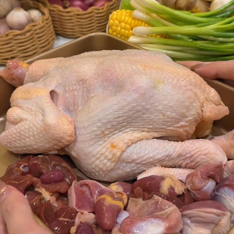 Bước 1 Sơ chế và ướp gà Gà hấp bầu