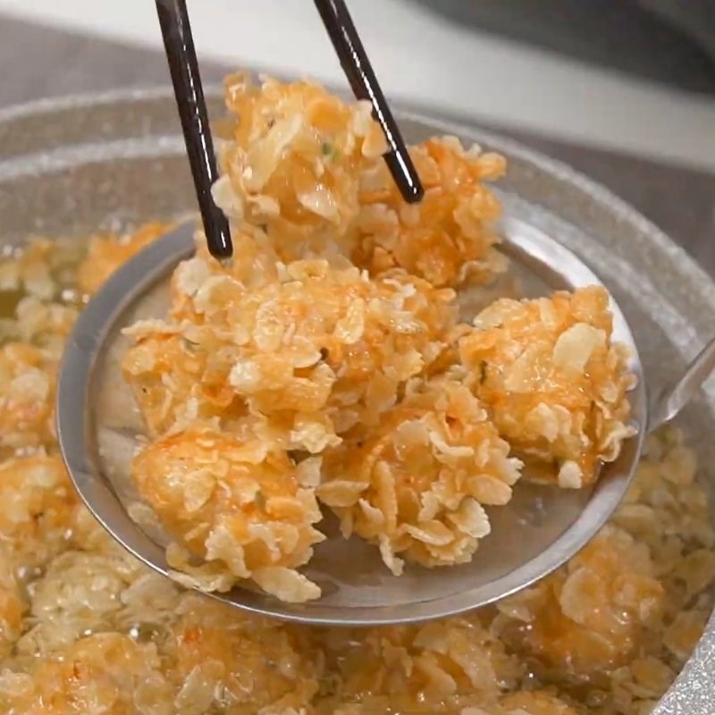 Bước 5 Cách chiên chả cá cốm giòn rụm Chả cá chiên cốm