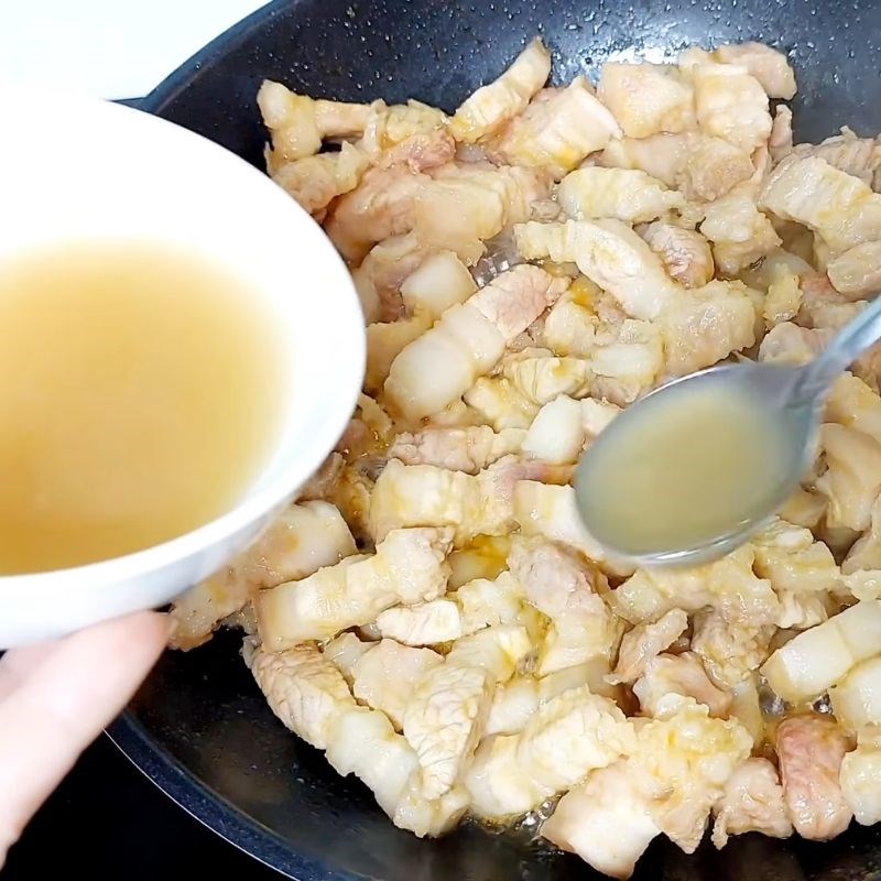 Bước 3 Cách rang thịt ba chỉ với mắm tép cháy cạnh Thịt ba chỉ rang mắm tép