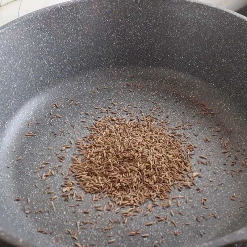 Bước 1 Chế biến bột thì là thô Xiên nướng Trung Hoa